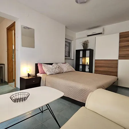 Maja Apartament Kolan